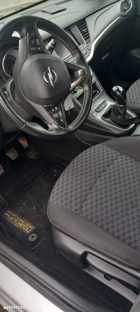 Opel Astra 1.5 D Start/Stop 2020 - 9