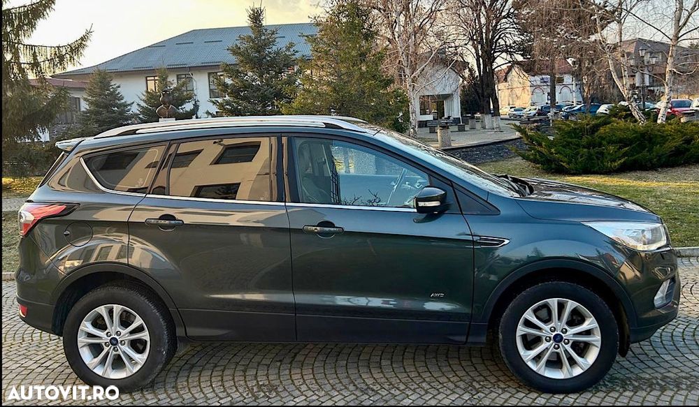 Ford Kuga 2.0 TDCi 4x4 Aut. Titanium - 17