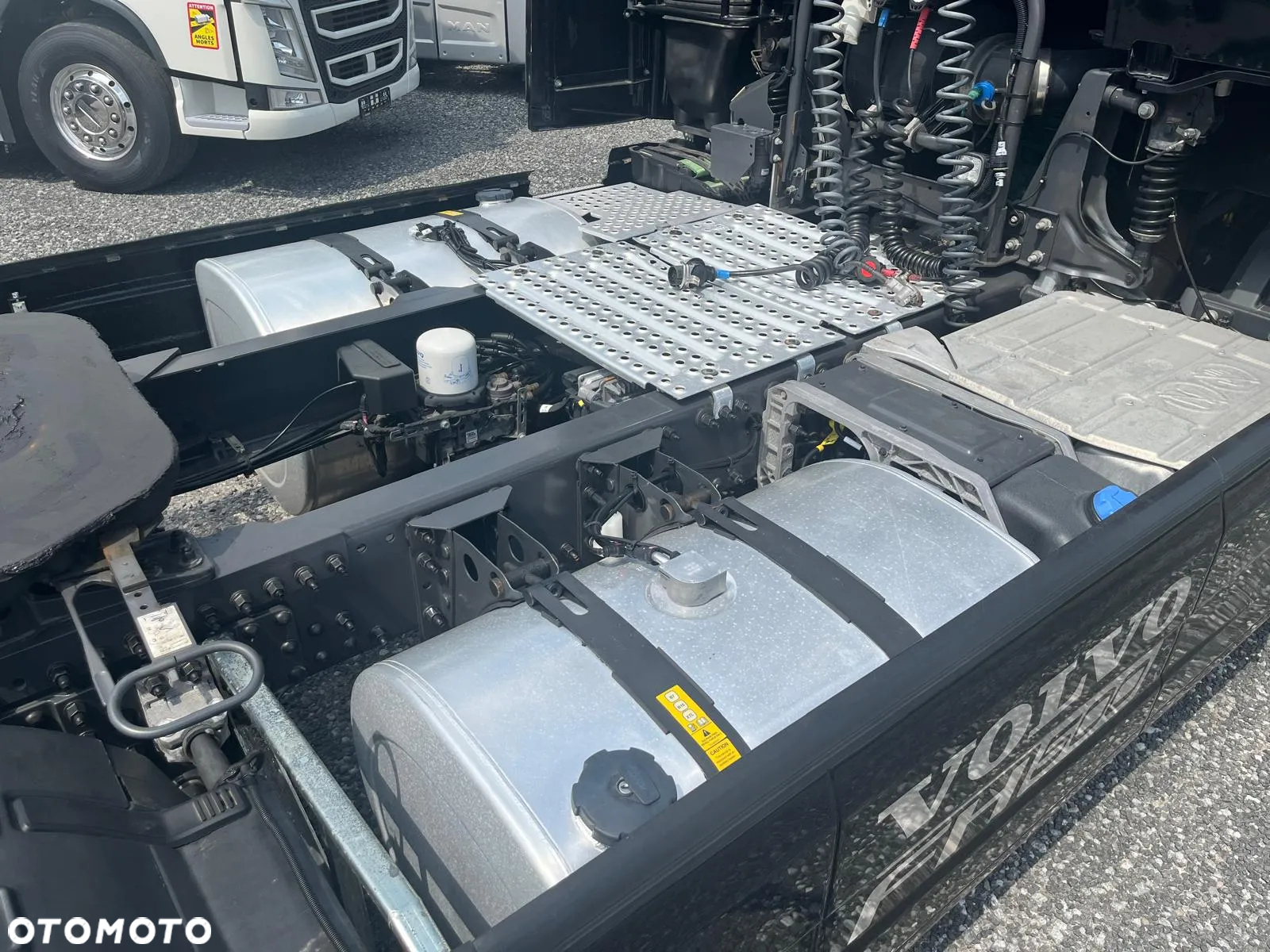 Volvo FH500 / 2021 / NISKI PRZEB / LEKKI 7000 kg / SPROWADZONY Z NIEMIEC - 12