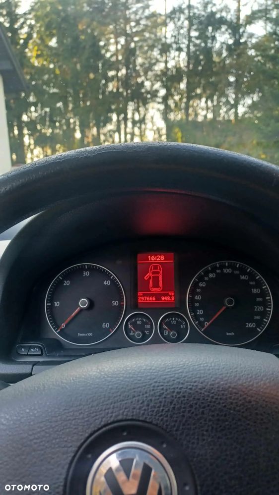 Volkswagen Golf - 3