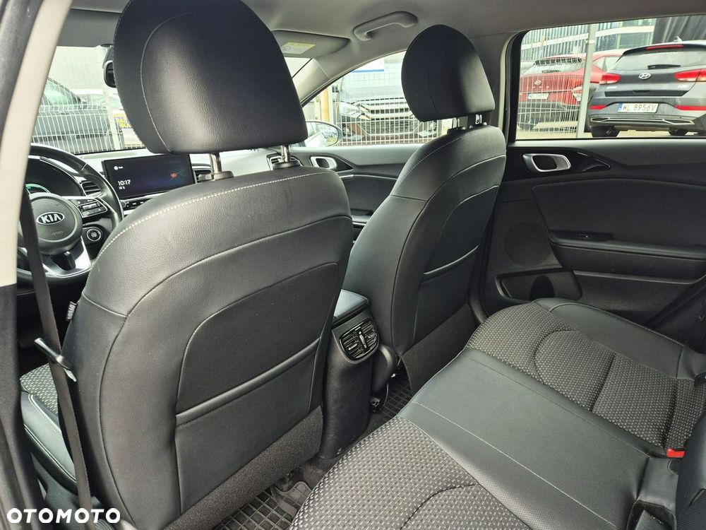 Kia Ceed 1.6 GDI PHEV L Business Line DCT - 14