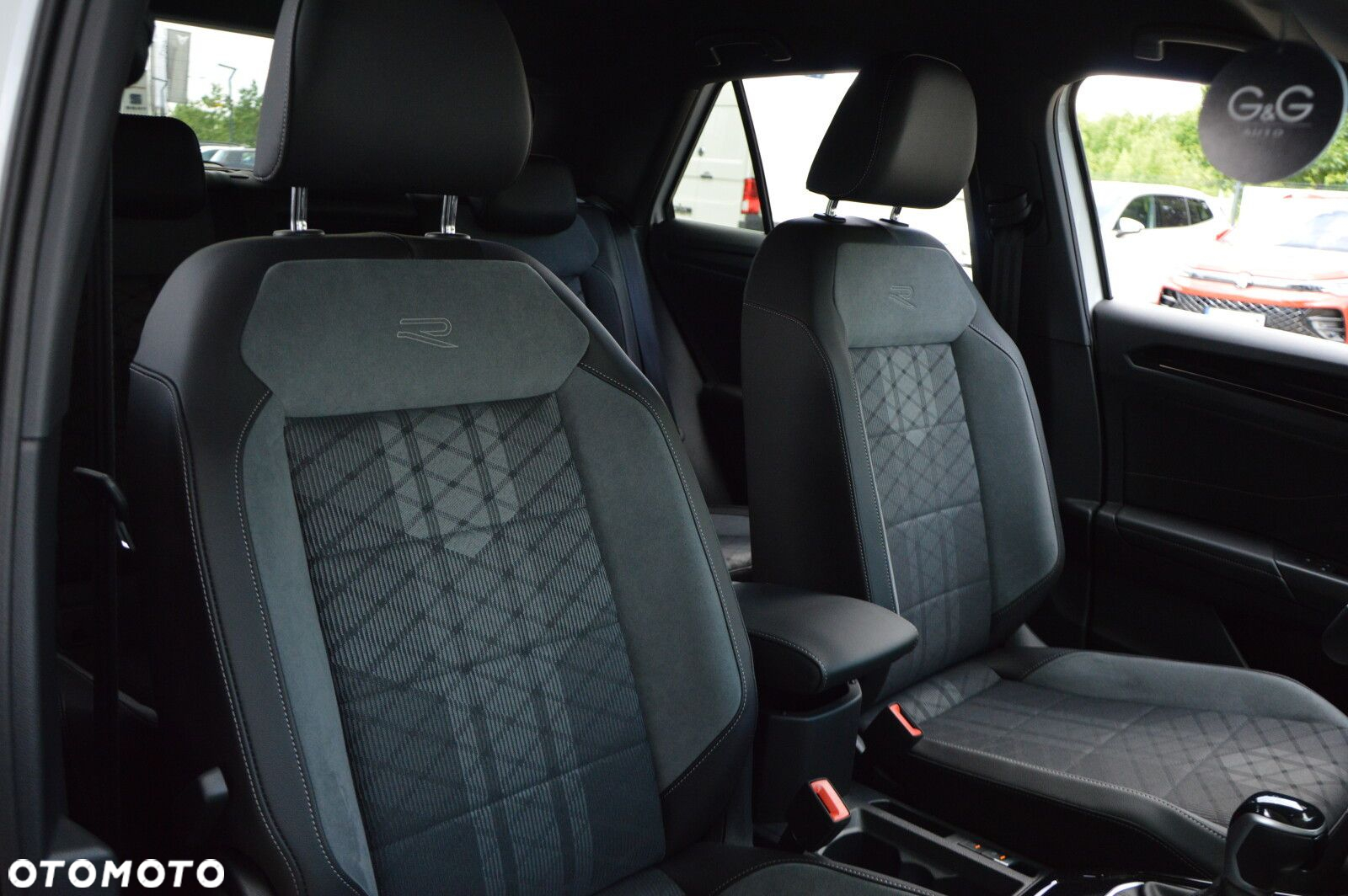 Volkswagen T-Roc - 20