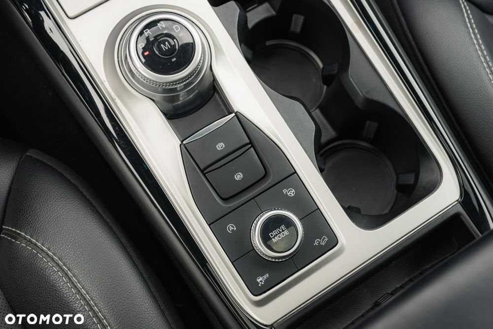 Ford Explorer - 26