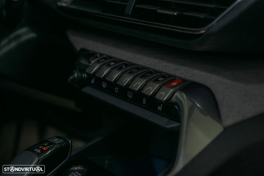 Peugeot 3008 1.6 Hybrid4 GT e-EAT8 - 22