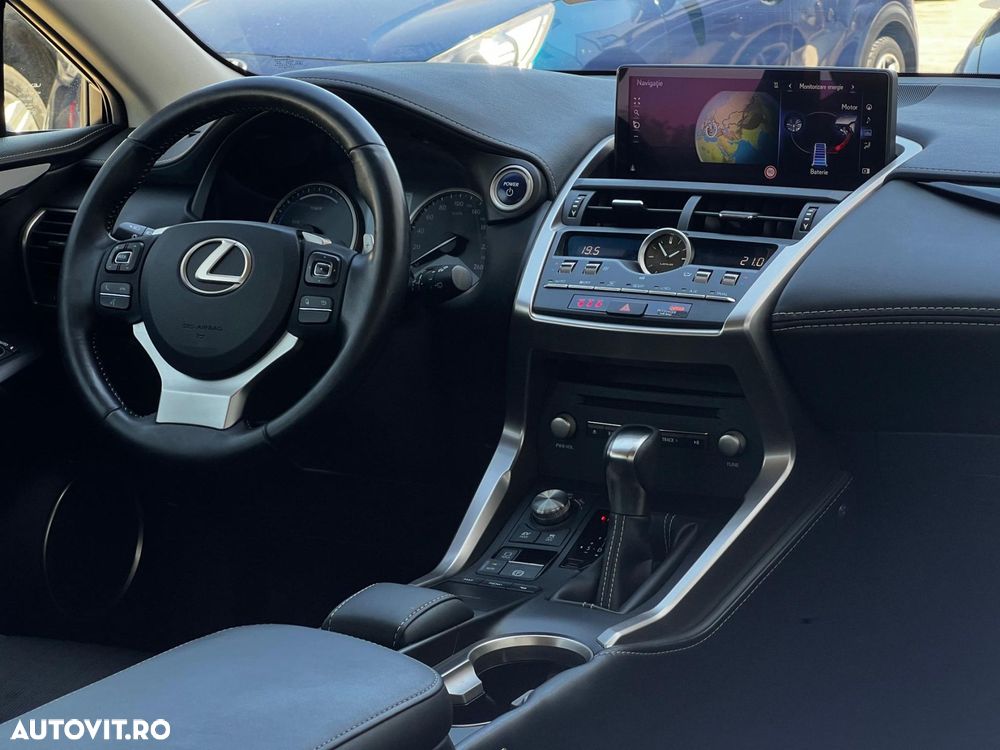 Lexus Seria NX - 9