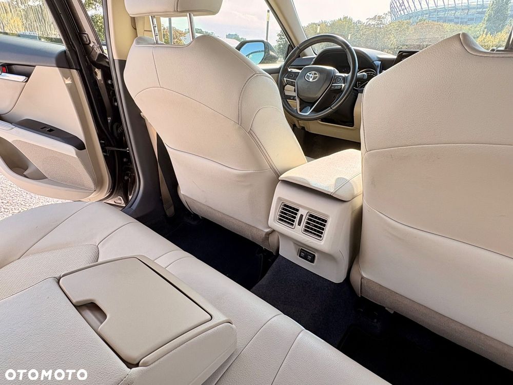 Toyota Camry 2.5 Hybrid Prestige CVT - 28