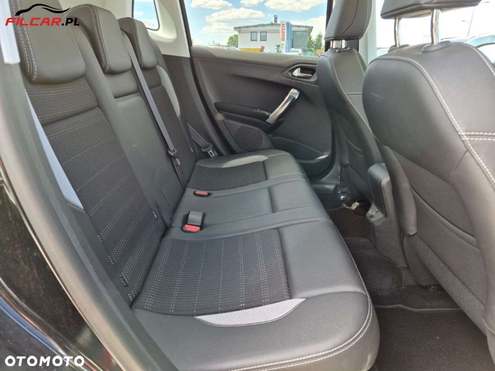 Peugeot 2008 - 16