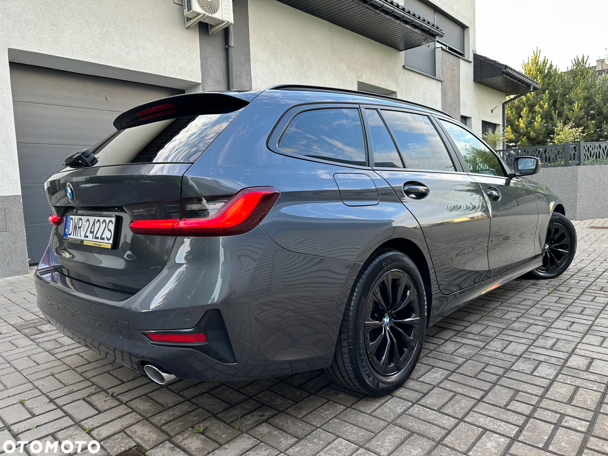 BMW Seria 3 318d Touring Sport Line - 4