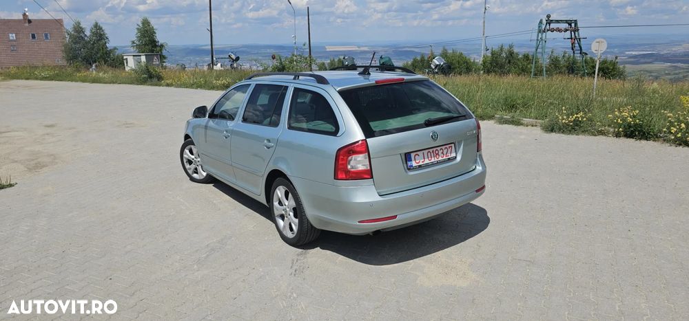 Skoda Octavia 1.6 TDI ELEGANCE DSG - 6