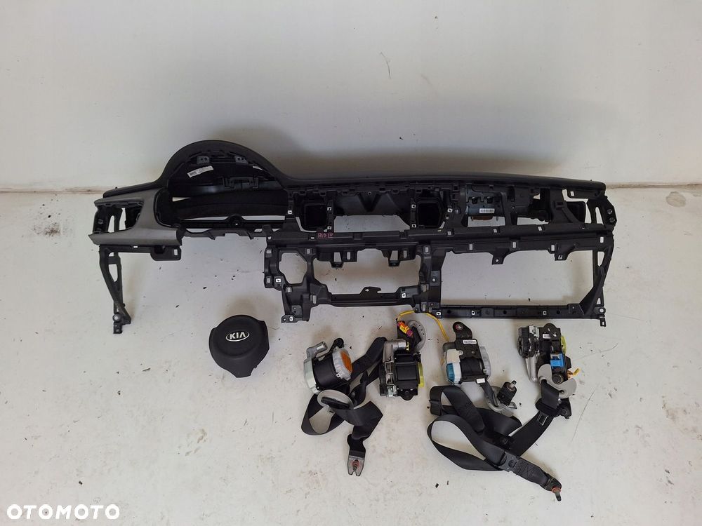 KIA RIO IV DESKA ROZDZIELCZA KOKPIT KONSOLA PODUSZKA AIRBAG PASY 17- - 1