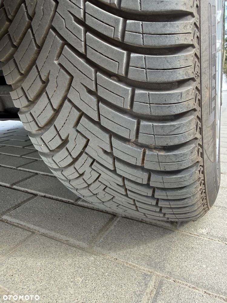 BMW Seria 1 118i Sport Line - 26