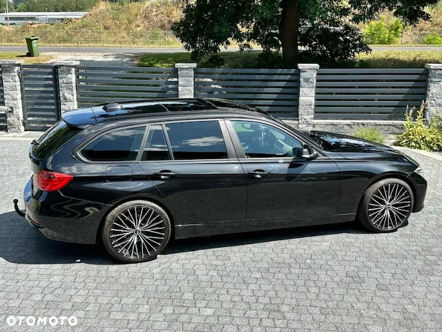 BMW Seria 3 320d Touring Efficient Dynamics Edition Luxury Line - 22