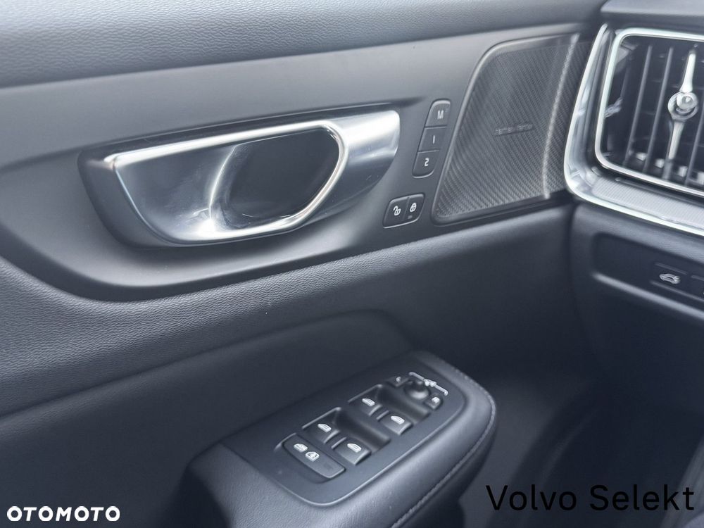 Volvo V60 - 40