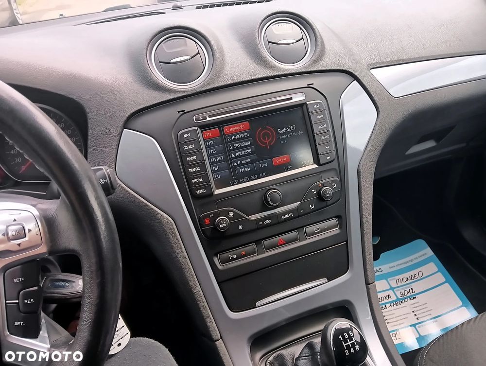 Ford Mondeo 1.6 Ghia - 9