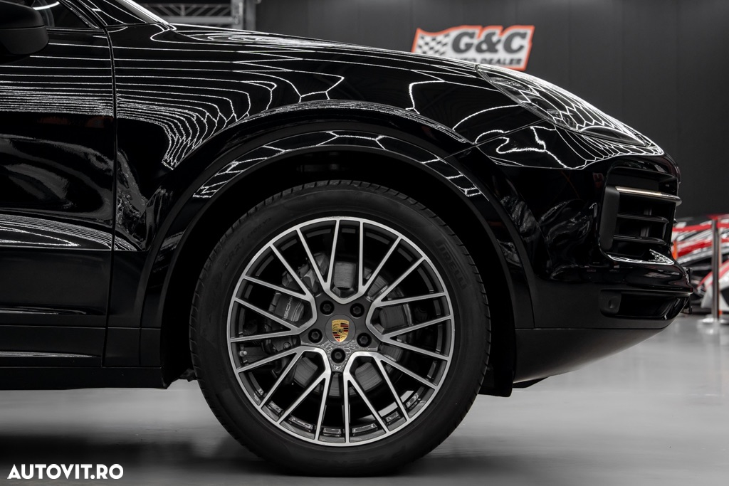 Porsche Cayenne Coupe Standard - 8