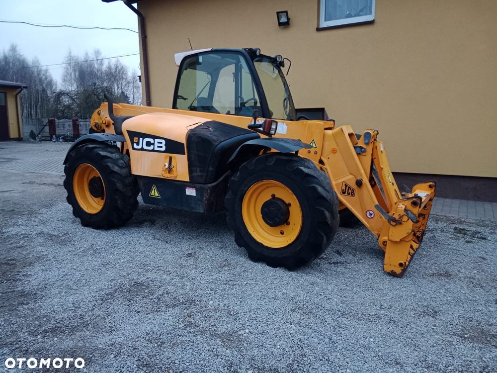 JCB 541 - 2