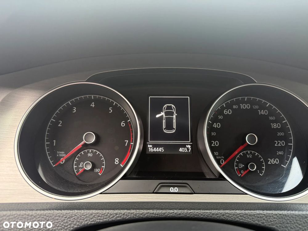 Volkswagen Golf VII 1.2 TSI BMT Comfortline - 24