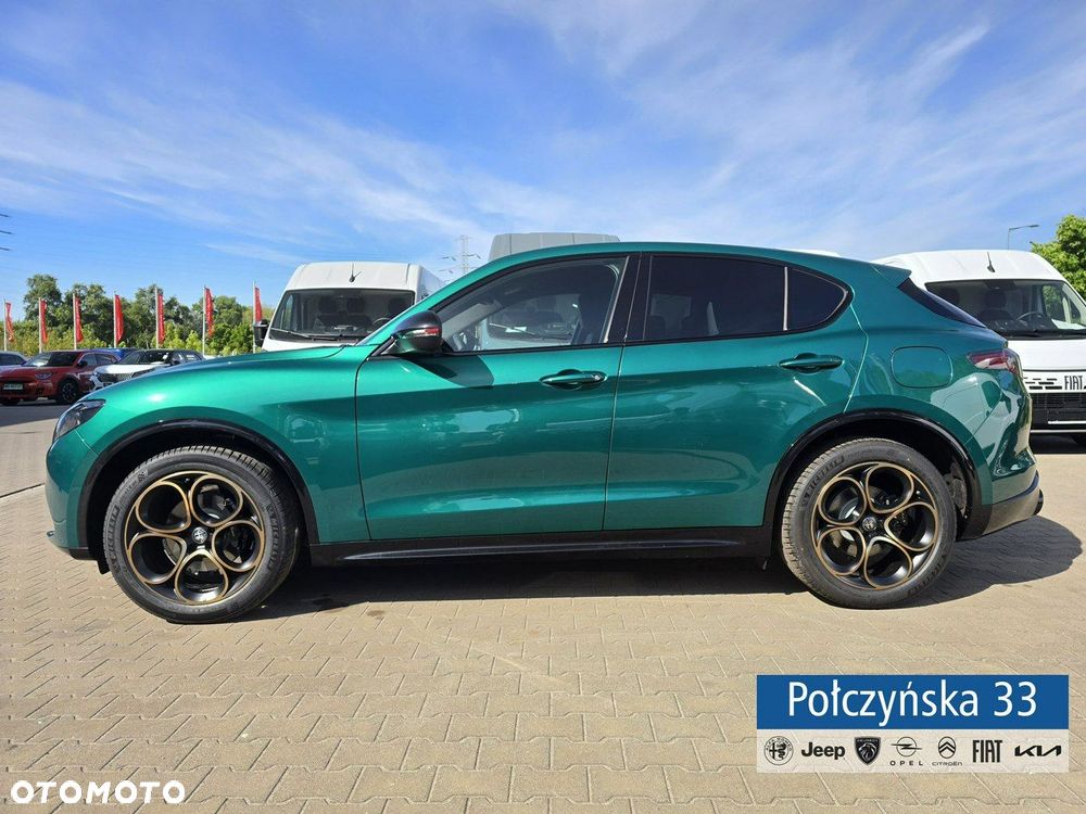 Alfa Romeo Stelvio - 10