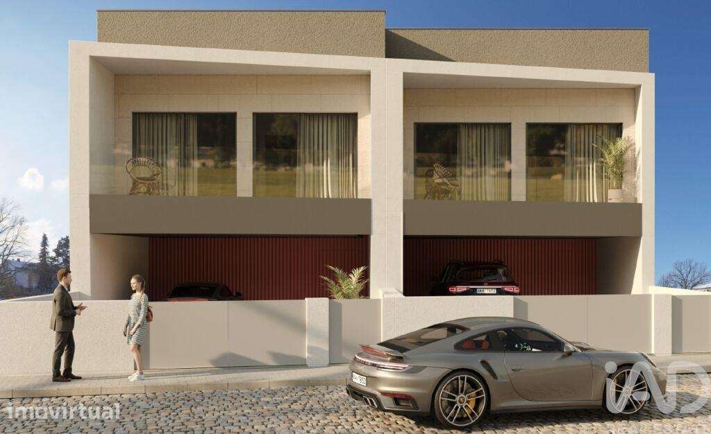 Casa / Villa T4 em Coronado (São Romão e São Mamede) de 270,00 m2