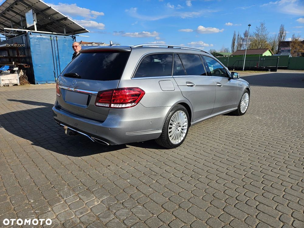 Mercedes-Benz Klasa E 300 BlueTEC 7G-TRONIC Elegance - 1