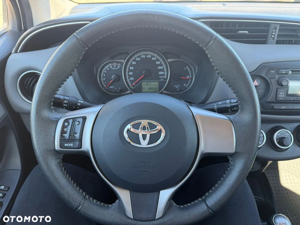 Toyota Yaris 1.0 Active - 5