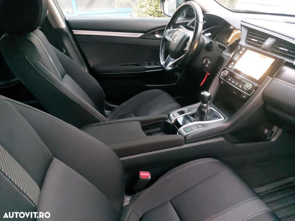 Honda Civic 1.5 i-VTEC Turbo Elegance - 12