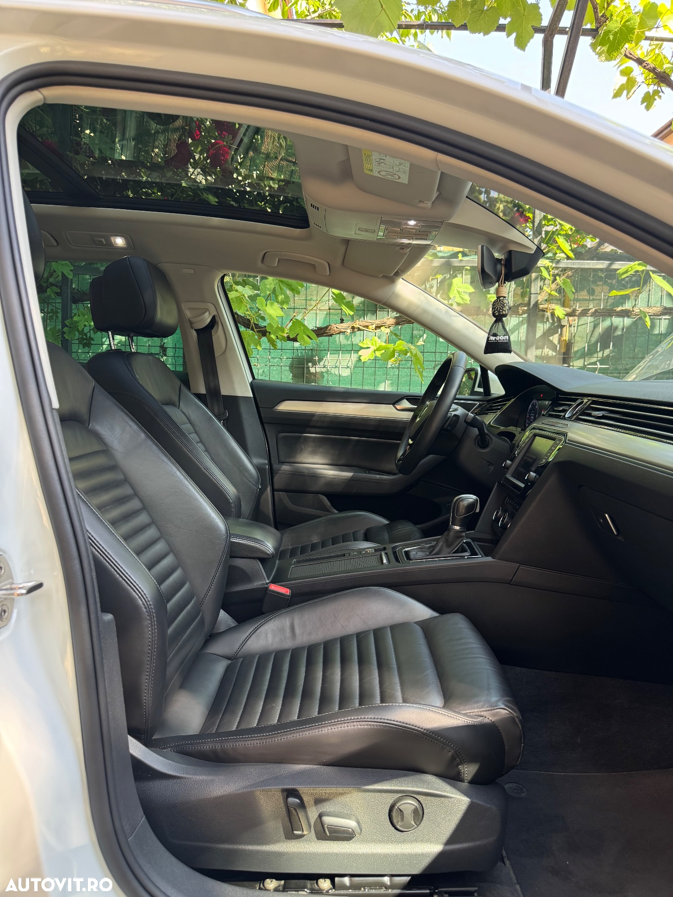 Volkswagen Passat Variant 2.0 BiTDI 4Mot DSG Highline - 9