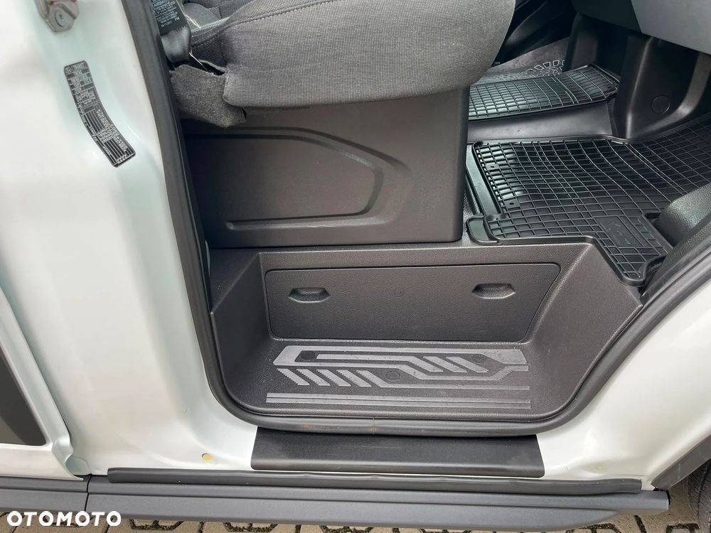 Ford Transit L2H2 Pkw VA Basis - 32