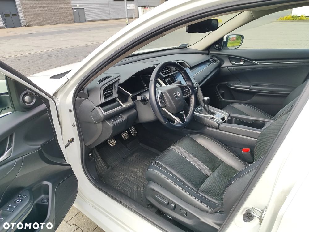 Honda Civic 1.5 T Executive - 10