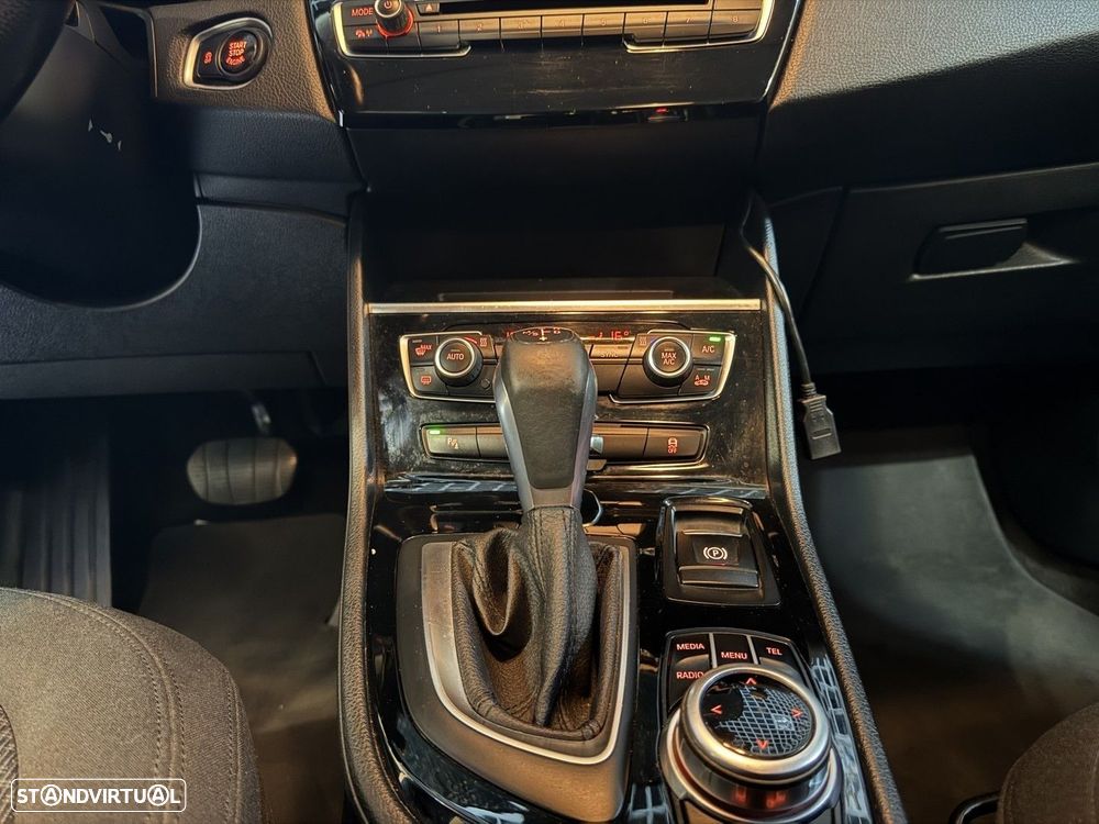 BMW 216 Active Tourer d Line Luxury Auto - 12