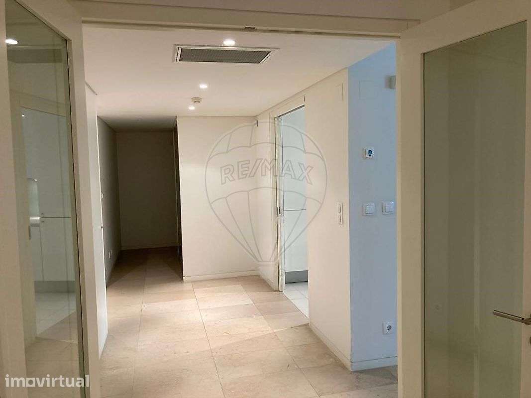 Apartamento T1 para venda - Grande imagem: 2/24
