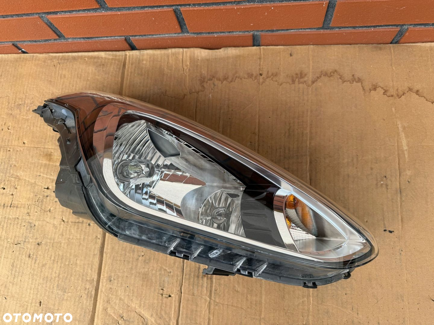 Hyundai i10 II 2013-2019 lampa przod prawa demontaz zwykla EU - 6
