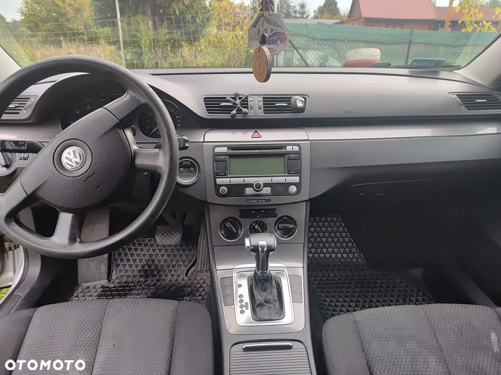 Volkswagen Passat - 6