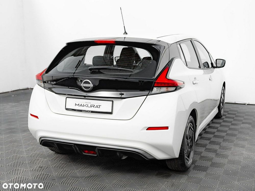 Nissan Leaf - 6