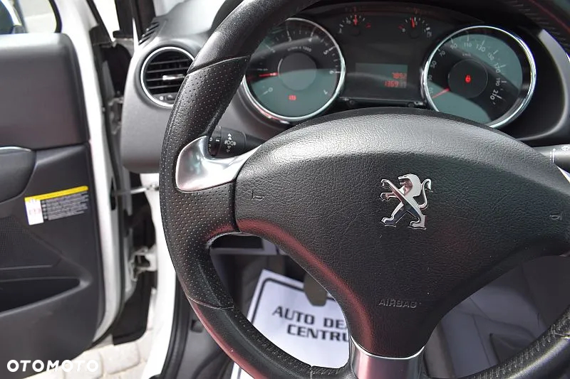 Peugeot 3008 1.6 THP Style - 16