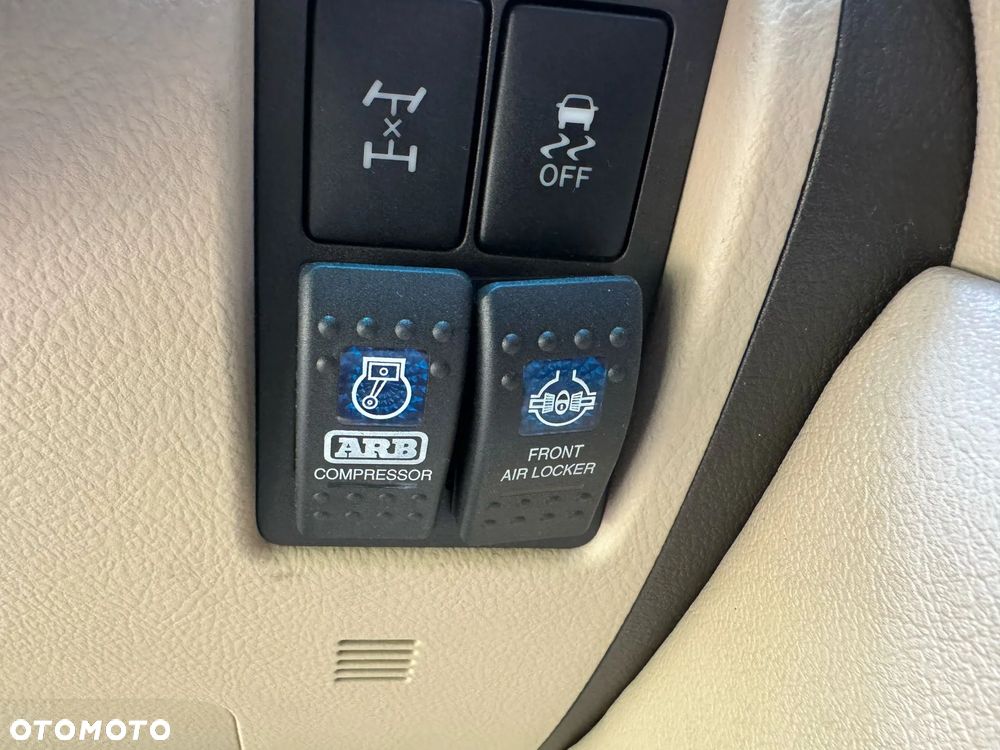 Toyota Land Cruiser LC 4.5 V8 D-4D Prestige Platinium - 19