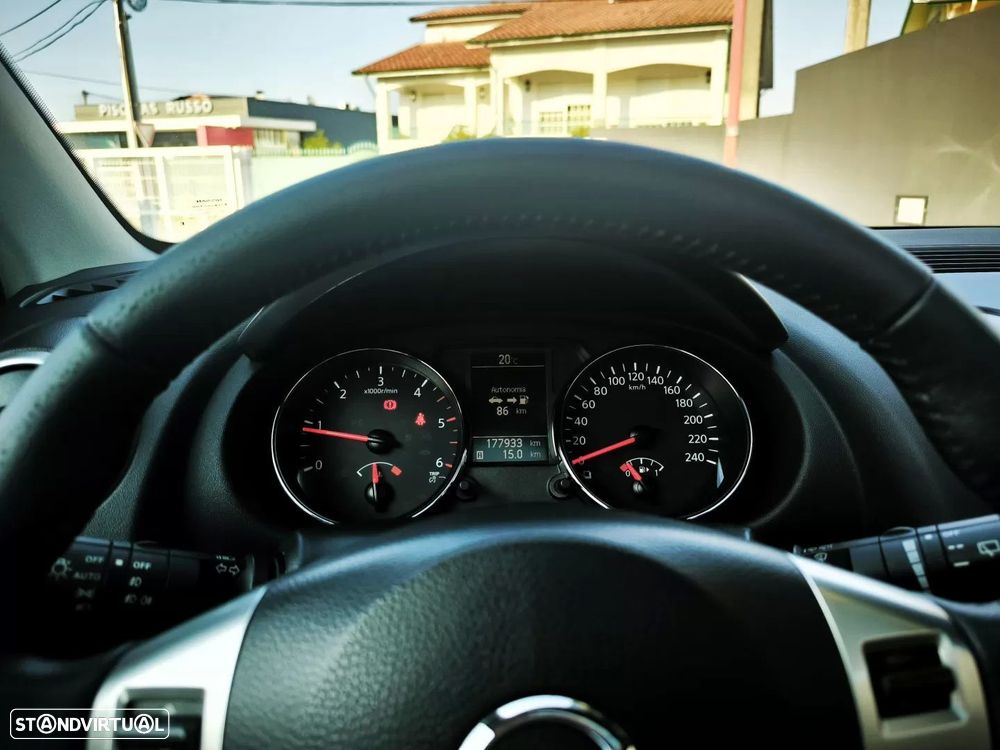 Nissan Qashqai 1.5 dCi Tekna Premium 18 - 33