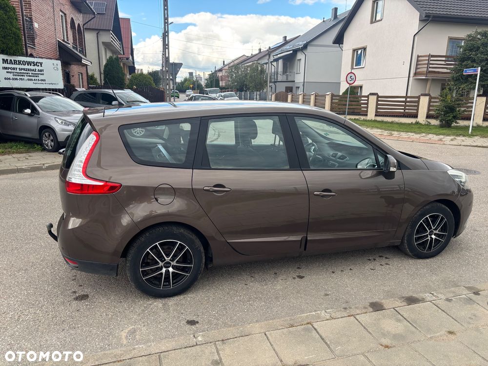 Renault Scenic 1.5 dCi Life - 4