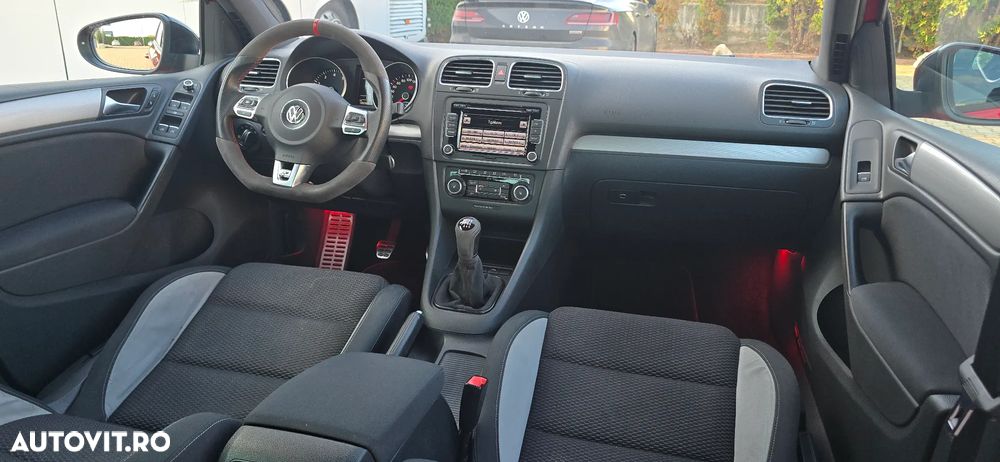 Volkswagen Golf - 13