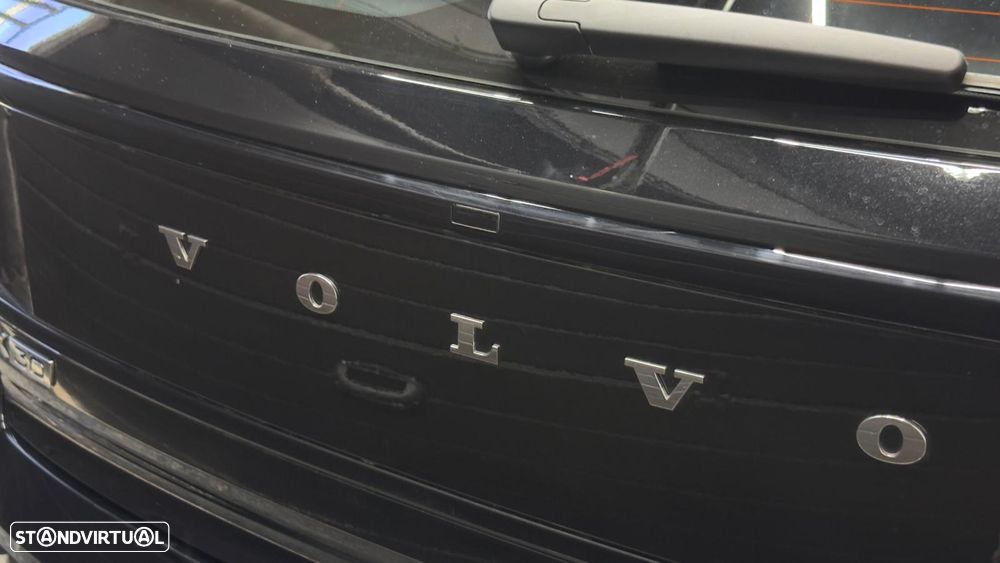 Volvo EX30 Single Motor Extended Range RWD Core - 32