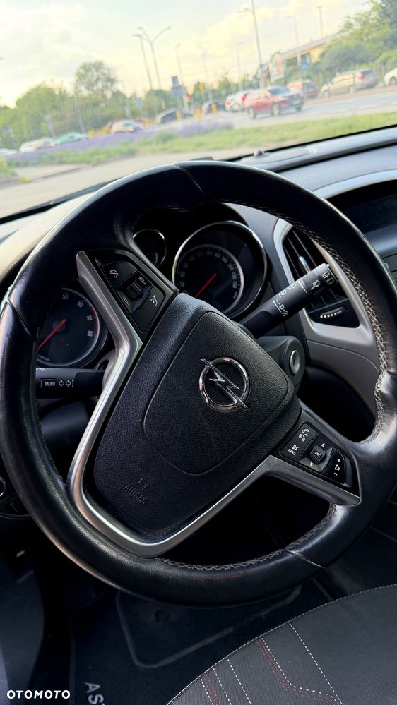 Opel Astra 1.4 T Cosmo - 35