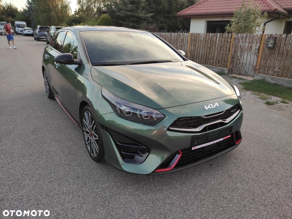 Kia ProCeed 1.6 T-GDI GT DCT - 13