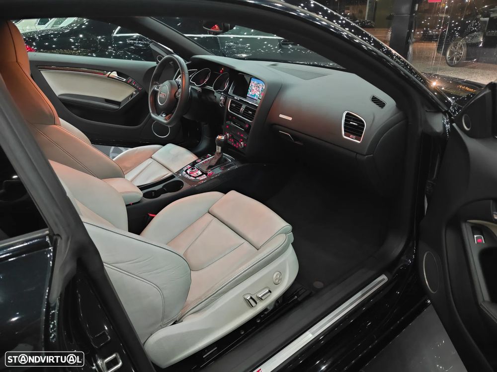 Audi RS5 4.2 FSi quattro - 23