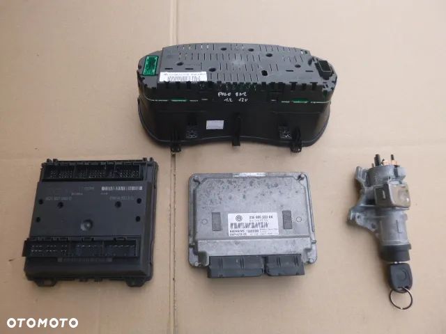 ZESTAW STARTOWY STACYJKA KOMPUTER IMMOBILIZER LICZNIK VOLKSWAGEN POLO 9N LIFT 1.2 05- - 32