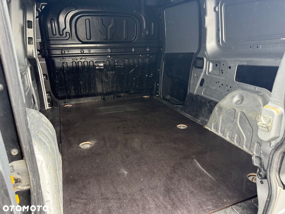 Fiat Doblo - 8