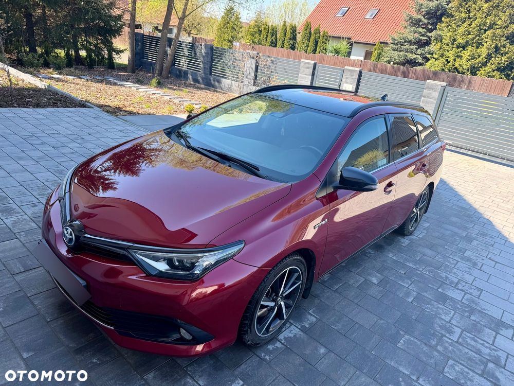 Toyota Auris Hybrid 135 Selection - 1