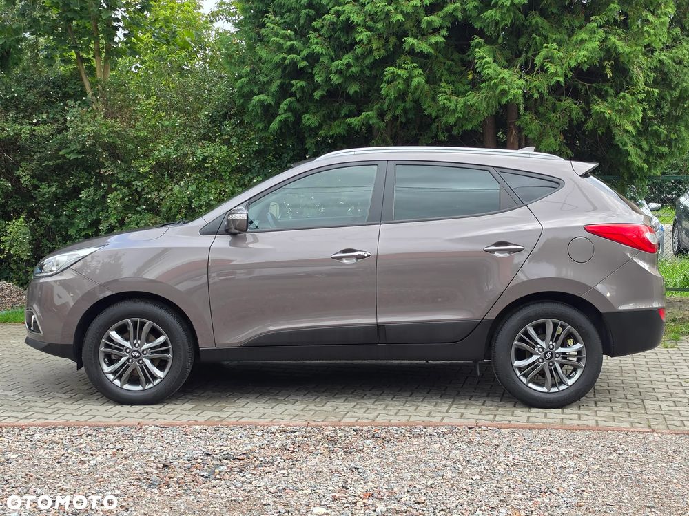 Hyundai ix35 1.6 2WD Fifa World Cup Edition - 4