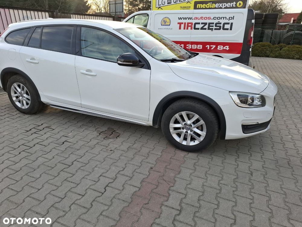 Volvo V60 D4 Drive-E Momentum - 5