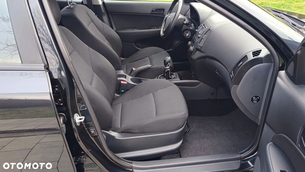 Hyundai i30 1.4 FIFA WM Edition - 20