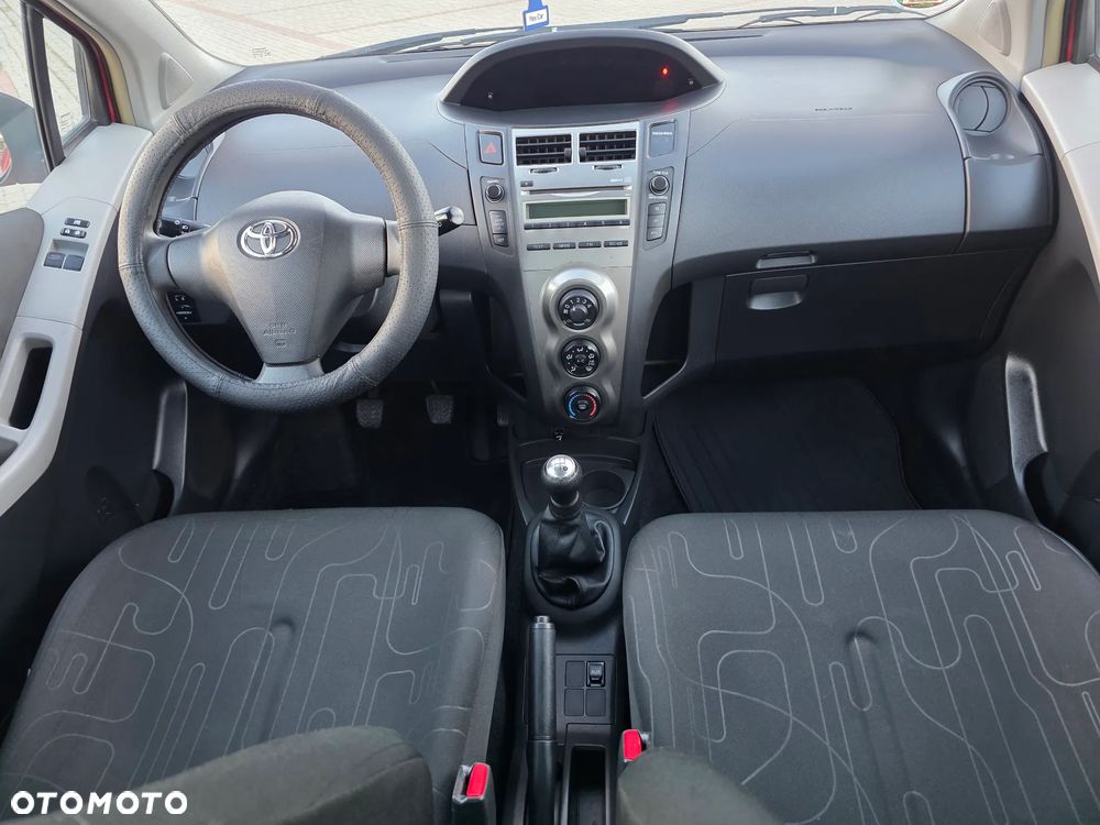 Toyota Yaris - 20